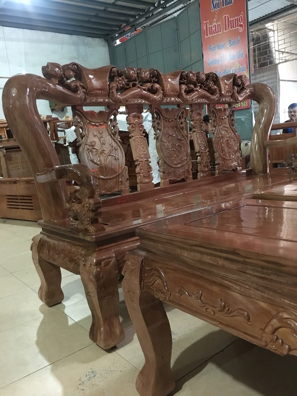 bàn ghế gỗ lát
